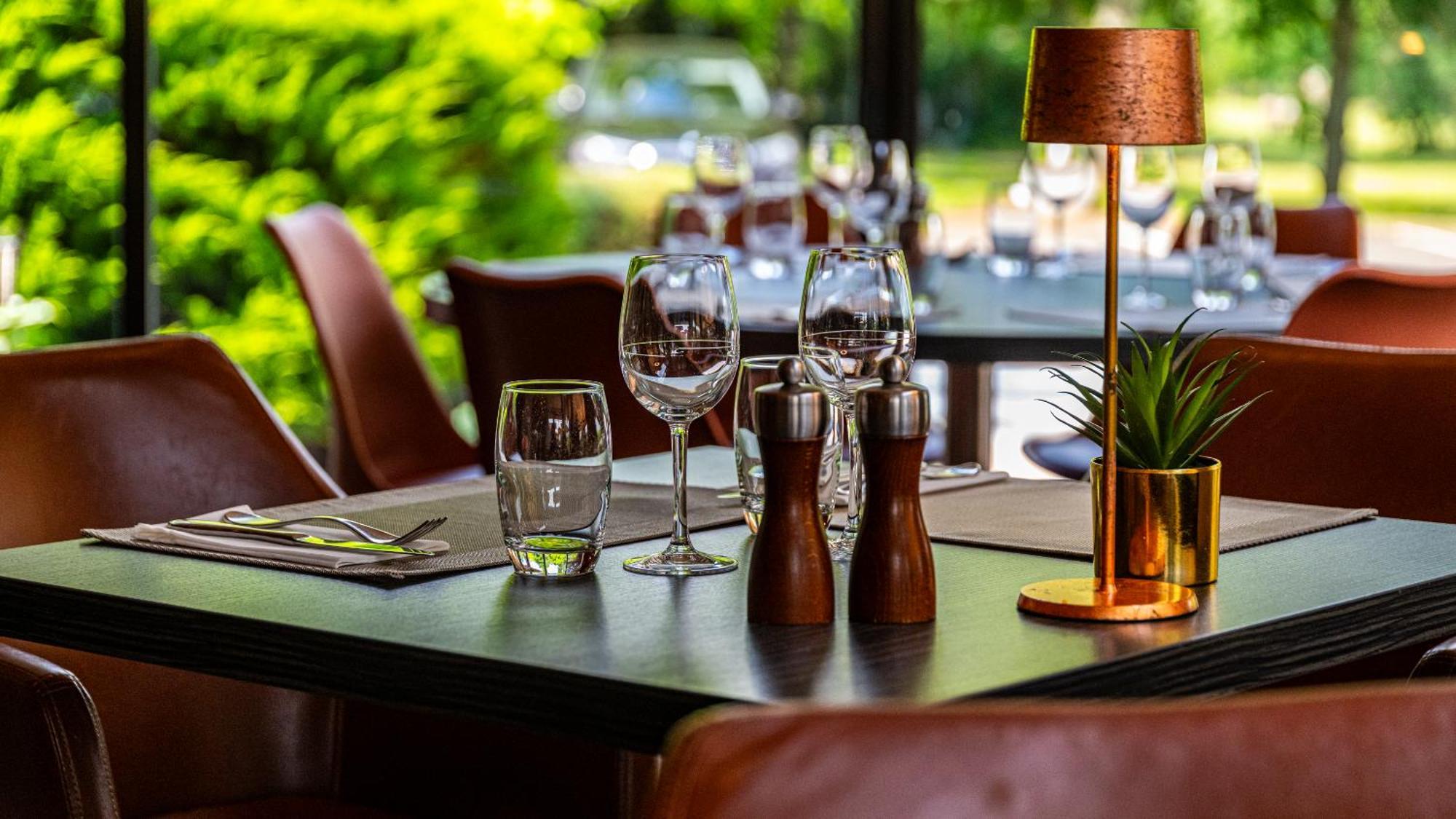 Logis Hostellerie D'Aussois Semur-en-Auxois Bagian luar foto
