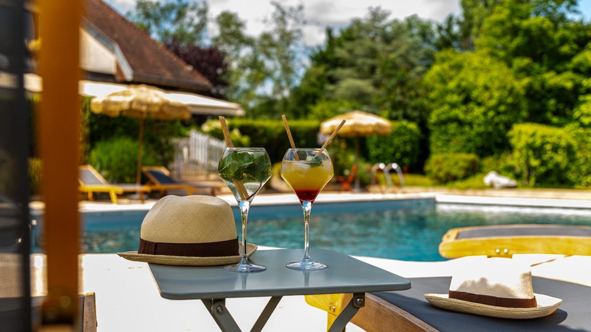 Logis Hostellerie D'Aussois Semur-en-Auxois Bagian luar foto