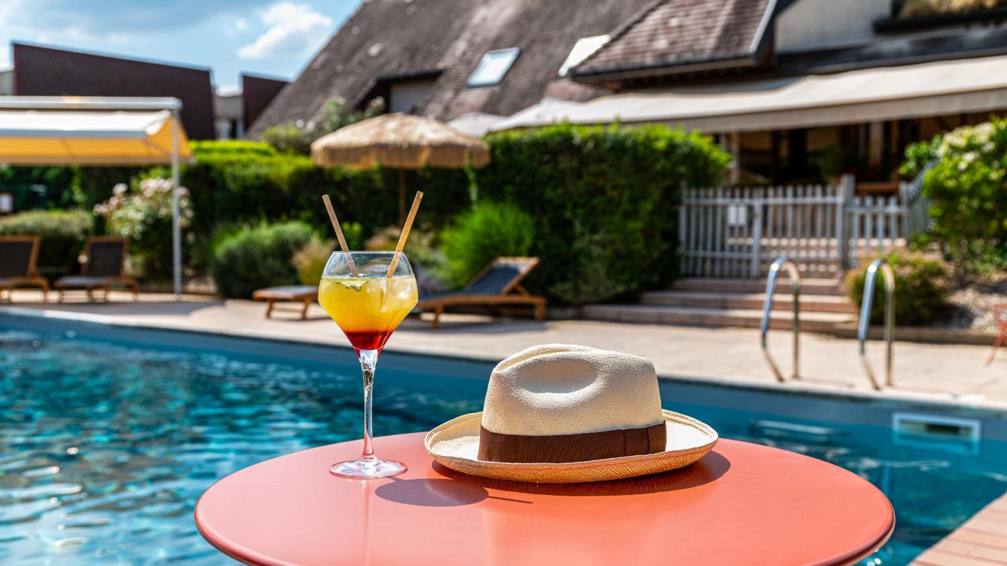 Logis Hostellerie D'Aussois Semur-en-Auxois Bagian luar foto